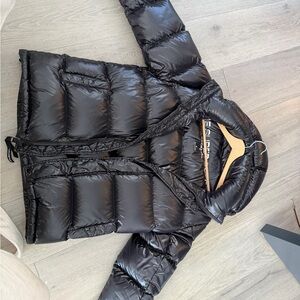 Aritzia superpuff jacket